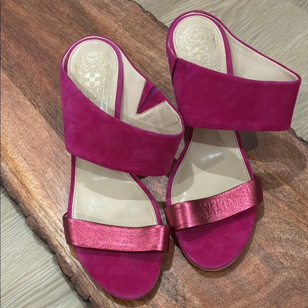VINCE CAMUTO Women's Pink Sandals. Perfect size heel. Comfortable.
